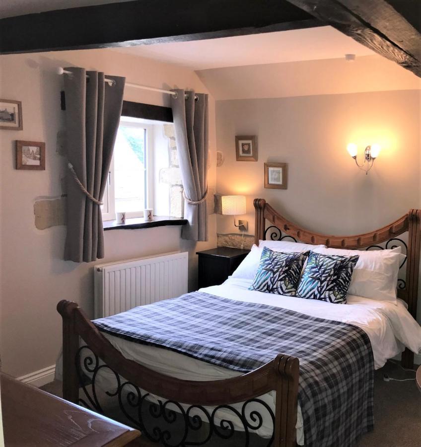 Cotswold Merrymouth Inn Bourton-on-the-Water Exterior photo